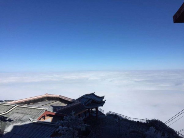 峨眉山旅游