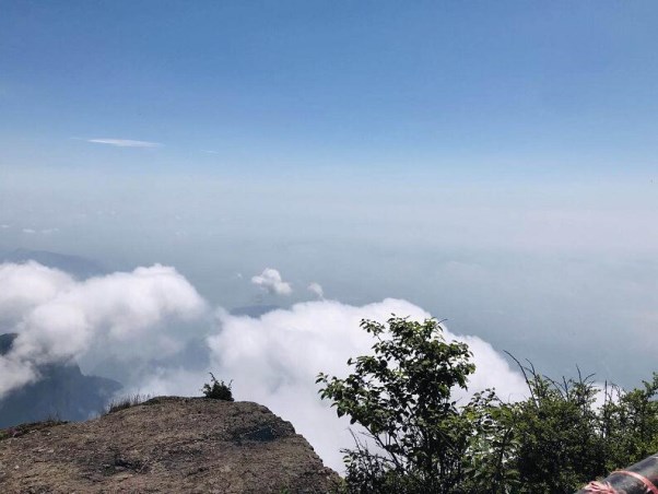 峨眉山旅游