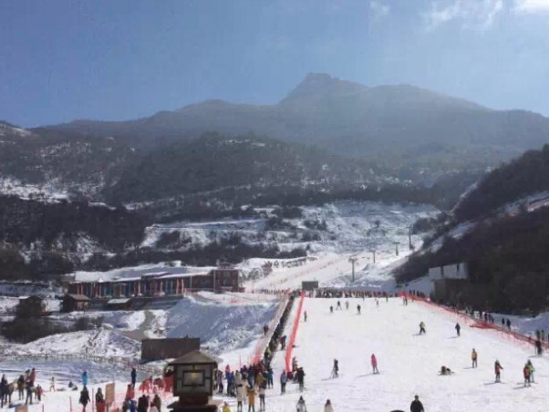 九顶山滑雪场.jpg